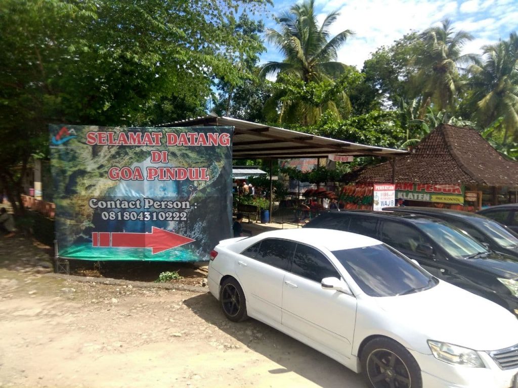 salah satu pengelola wisata Gua Pindul