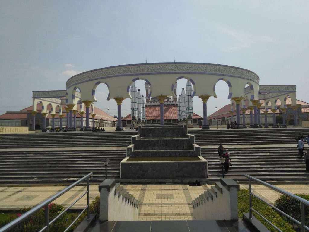 foto gambar Masjid Agung Jawa Tengah, Semarang