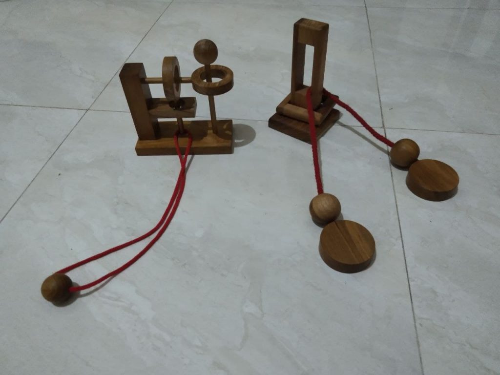 mainan edukasi tradisional yang dijual di Hamzah Batik - National Flocation