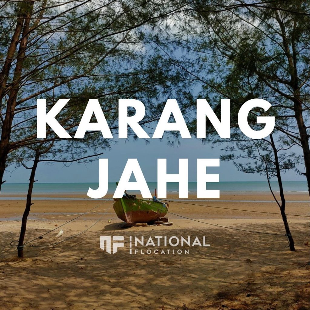 rekomendasi tempat wisata alam view bagus murah di Rembang cocok untuk anak dan keluarga - Pantai Karang Jahe Rembang