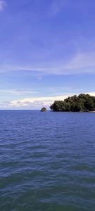 Pulau Nusakambangan dan laut yang biru