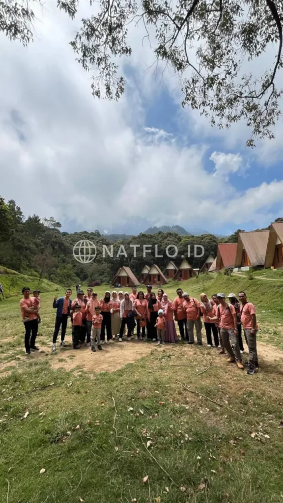 Departemen Anatomi FK KMK UGM piknik di Lawu Tawangmangu Rumah Atsiri